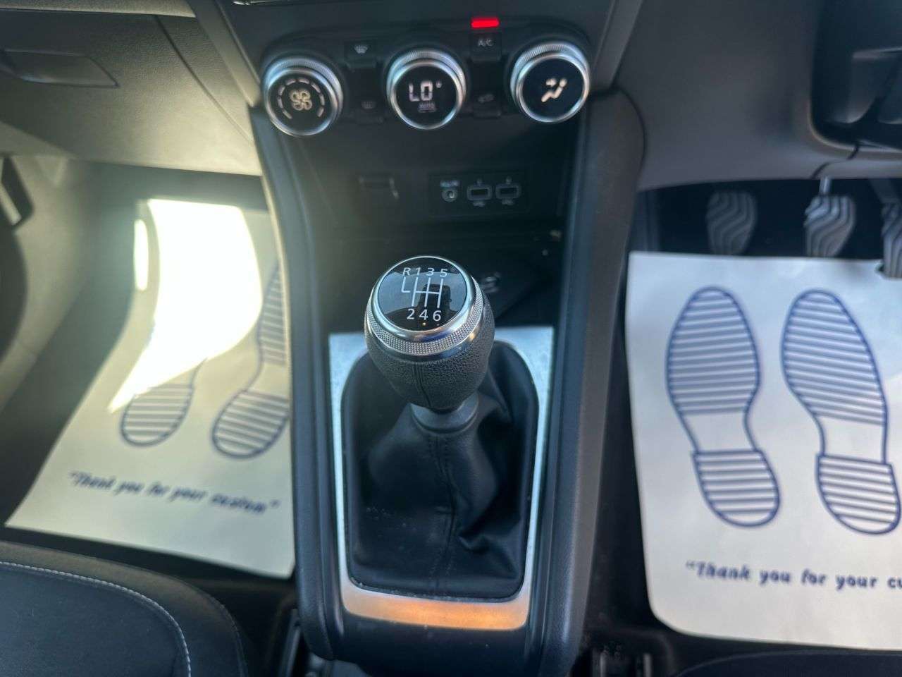 2021 RENAULT CAPTUR 2021 RENAULT CAPTUR