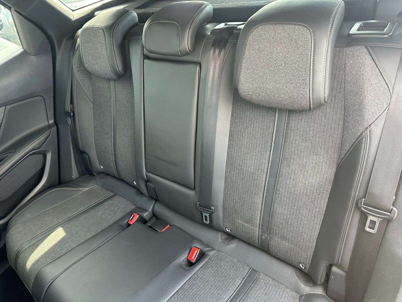 2017 PEUGEOT 3008 2017 PEUGEOT 3008