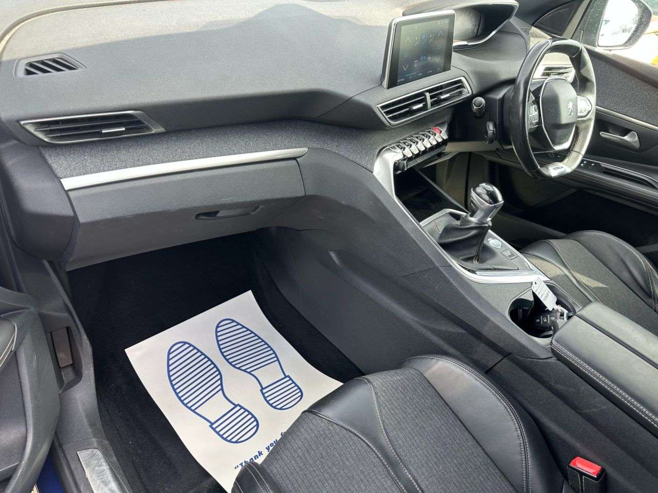 2017 PEUGEOT 3008 2017 PEUGEOT 3008