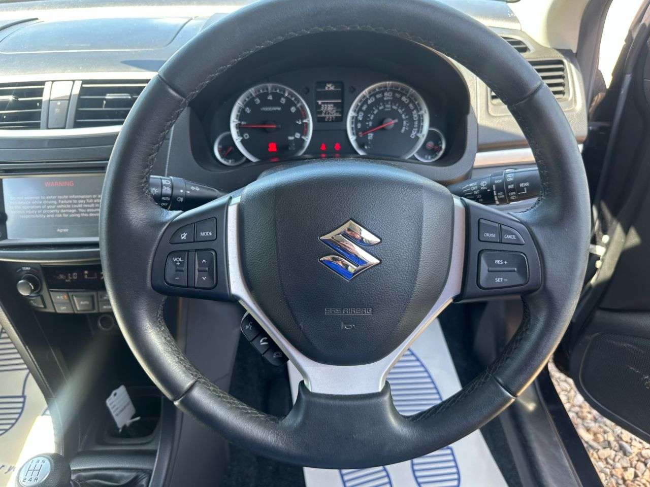 2015 SUZUKI SWIFT 2015 SUZUKI SWIFT