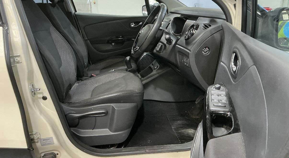 2015 RENAULT CAPTUR 2015 RENAULT CAPTUR