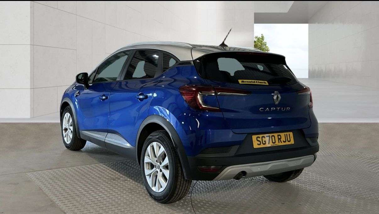 A 2020 RENAULT CAPTUR 1.3 TCe Iconic SUV 5dr Petrol Manual Euro 6 (s/s) (130 ps) GREAT SERVICE HI A 2020 RENAULT CAPTUR 1.3 TCe Iconic SUV 5dr Petrol Manual Euro 6 (s/s) (130 ps) GREAT SERVICE HI