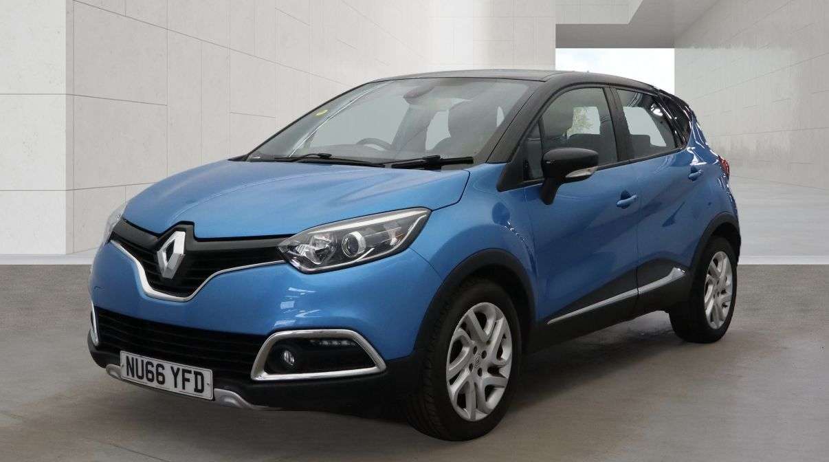 A 2016 RENAULT CAPTUR 1.5 dCi ENERGY Dynamique Nav SUV 5dr Diesel Manual Euro 6 (s/s) (90 ps) GRE A 2016 RENAULT CAPTUR 1.5 dCi ENERGY Dynamique Nav SUV 5dr Diesel Manual Euro 6 (s/s) (90 ps) GRE