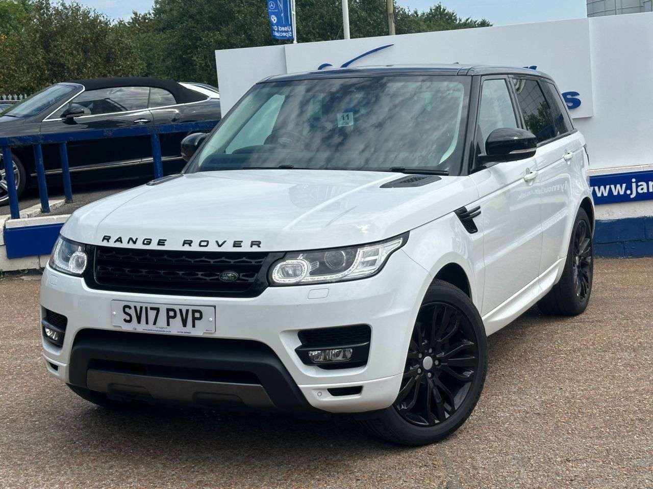 A 2017 LAND ROVER RANGE ROVER SPORT 3.0 V6 HSE Dynamic SUV 5dr Petrol Auto 4WD Euro 6 (s/s) (340 ps) GREAT SERV A 2017 LAND ROVER RANGE ROVER SPORT 3.0 V6 HSE Dynamic SUV 5dr Petrol Auto 4WD Euro 6 (s/s) (340 ps) GREAT SERV