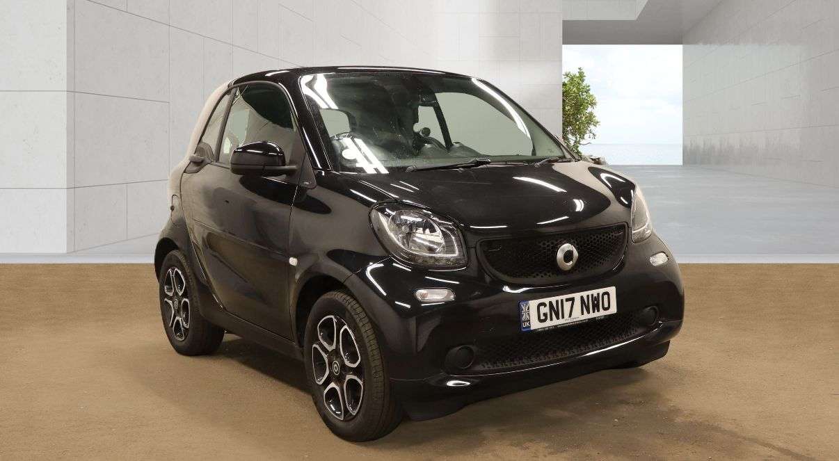 A 2017 SMART FORTWO 1.0 Prime (Premium) Coupe 2dr Petrol Twinamic Euro 6 (s/s) (71 ps) GREAT SE A 2017 SMART FORTWO 1.0 Prime (Premium) Coupe 2dr Petrol Twinamic Euro 6 (s/s) (71 ps) GREAT SE