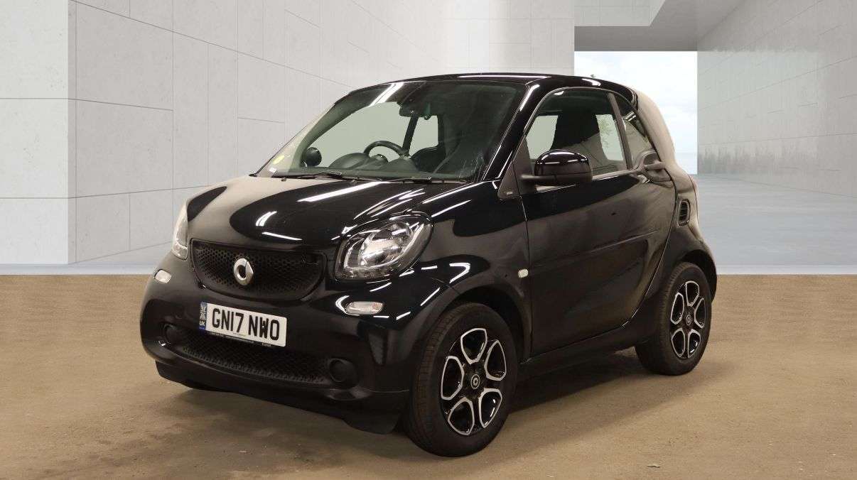 A 2017 SMART FORTWO 1.0 Prime (Premium) Coupe 2dr Petrol Twinamic Euro 6 (s/s) (71 ps) GREAT SE A 2017 SMART FORTWO 1.0 Prime (Premium) Coupe 2dr Petrol Twinamic Euro 6 (s/s) (71 ps) GREAT SE
