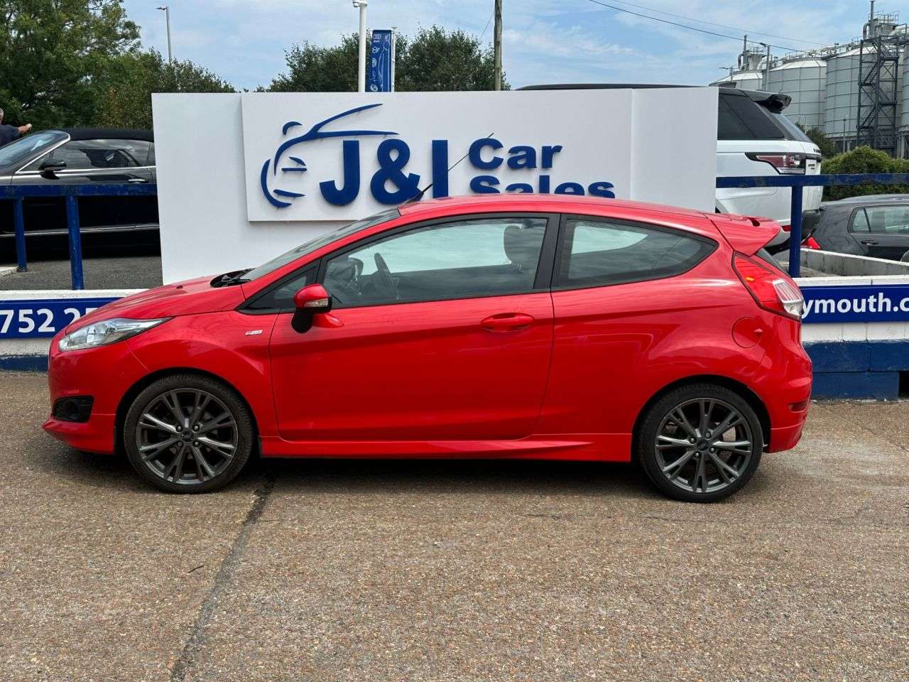 A 2016 FORD FIESTA 1.0T EcoBoost ST-Line Hatchback 3dr Petrol Manual Euro 6 (s/s) (140 ps) GRE A 2016 FORD FIESTA 1.0T EcoBoost ST-Line Hatchback 3dr Petrol Manual Euro 6 (s/s) (140 ps) GRE