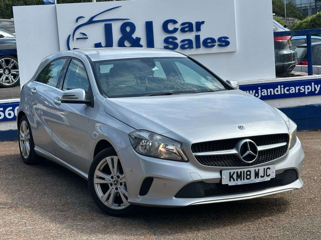A 2018 MERCEDES-BENZ A CLASS 1.5 A180d Sport (Executive) Hatchback 5dr Diesel Manual Euro 6 (s/s) (109 p A 2018 MERCEDES-BENZ A CLASS 1.5 A180d Sport (Executive) Hatchback 5dr Diesel Manual Euro 6 (s/s) (109 p