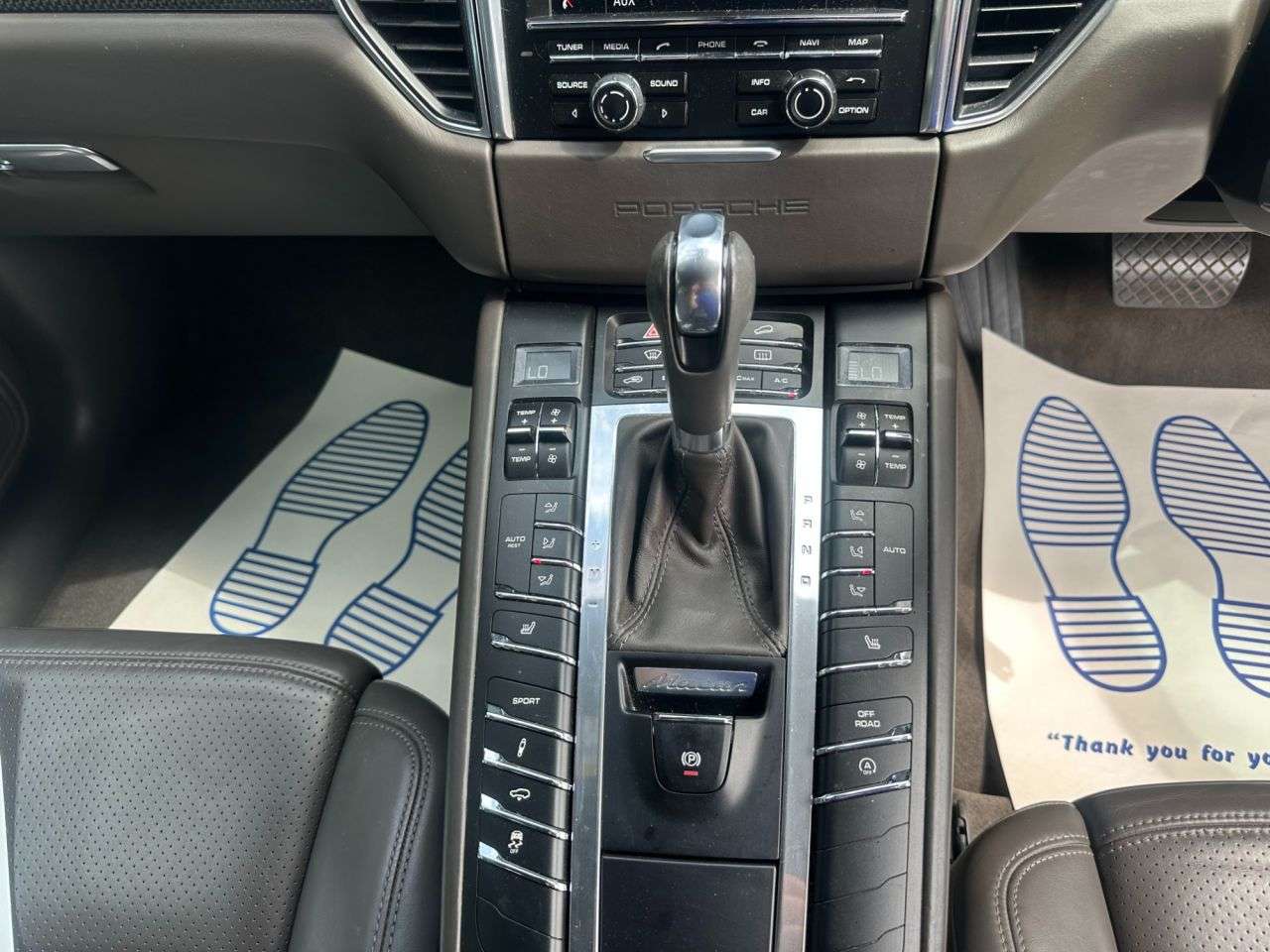 2014 PORSCHE MACAN 2014 PORSCHE MACAN
