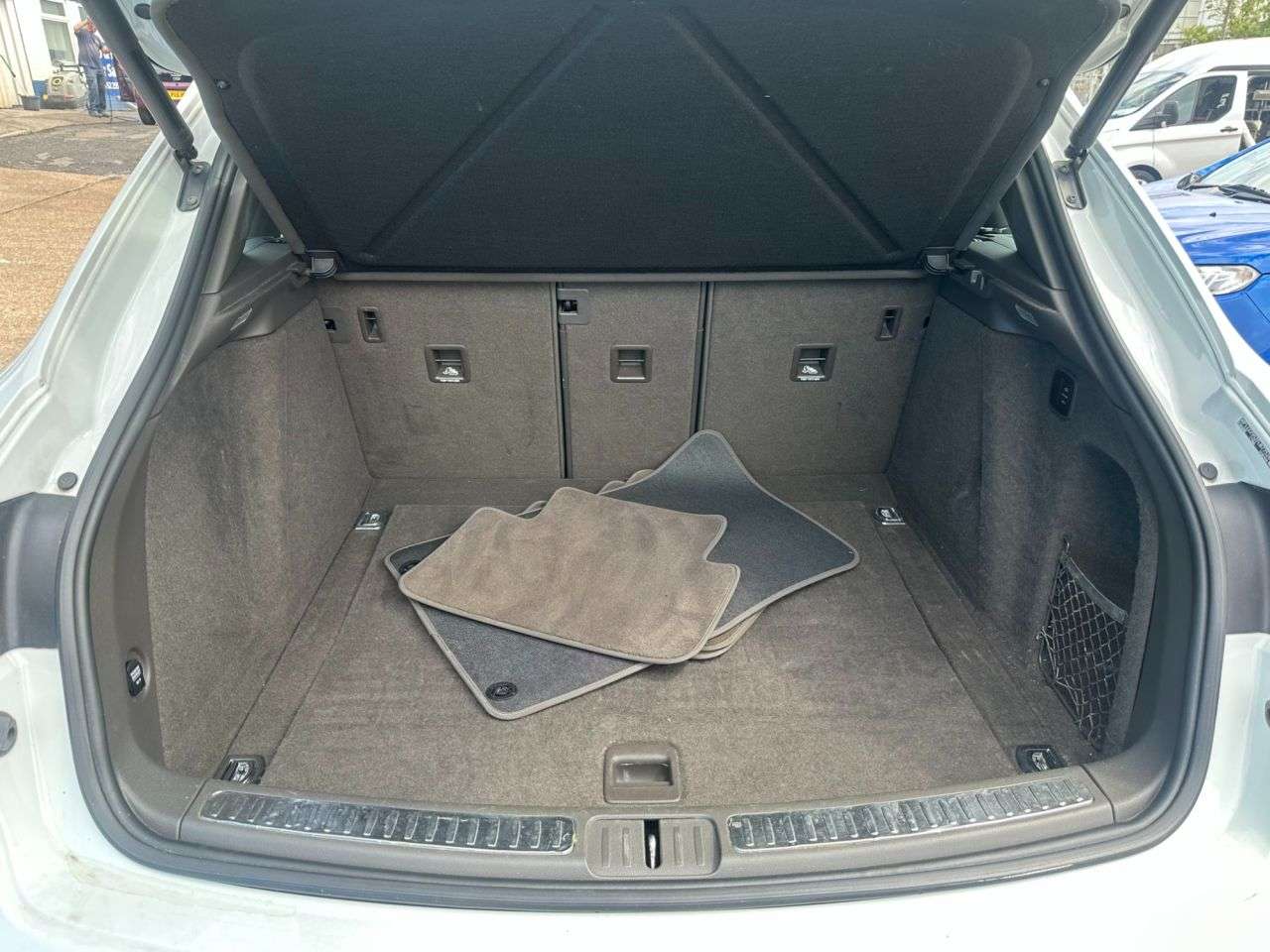 2014 PORSCHE MACAN 2014 PORSCHE MACAN