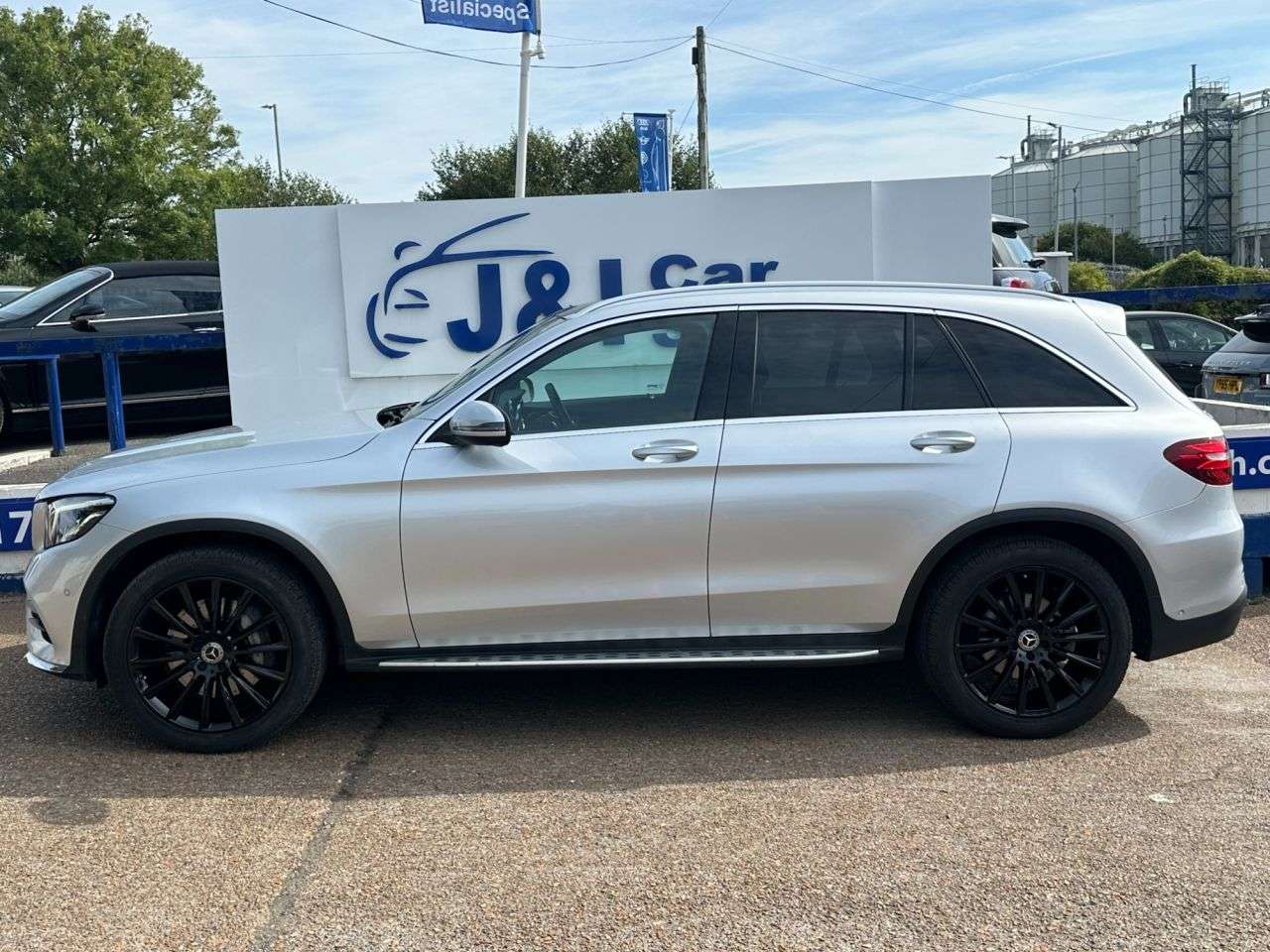 A 2018 MERCEDES-BENZ GLC 2.1 GLC250d AMG Line (Premium) SUV 5dr Diesel G-Tronic+ 4MATIC Euro 6 (s/s) A 2018 MERCEDES-BENZ GLC 2.1 GLC250d AMG Line (Premium) SUV 5dr Diesel G-Tronic+ 4MATIC Euro 6 (s/s)