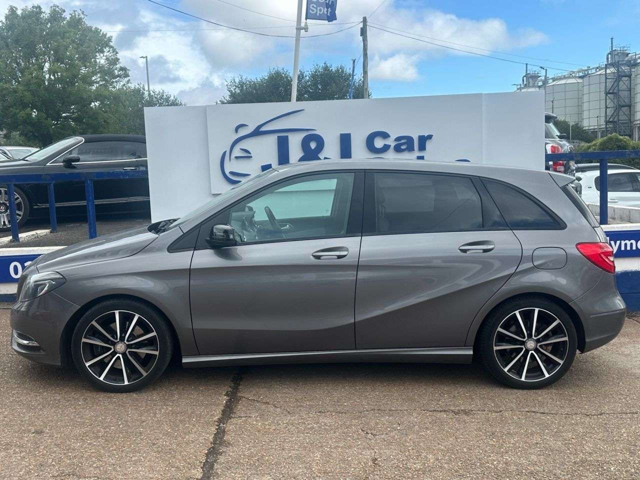 A 2015 MERCEDES-BENZ B CLASS 2.1 B220 CDI Sport MPV 5dr Diesel 7G-DCT Euro 6 (s/s) (170 ps) GREAT SERVIC A 2015 MERCEDES-BENZ B CLASS 2.1 B220 CDI Sport MPV 5dr Diesel 7G-DCT Euro 6 (s/s) (170 ps) GREAT SERVIC