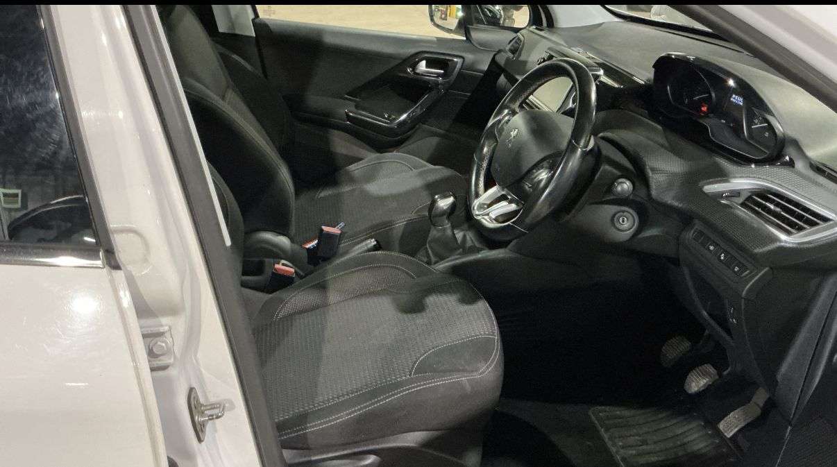 2019 PEUGEOT 208 2019 PEUGEOT 208