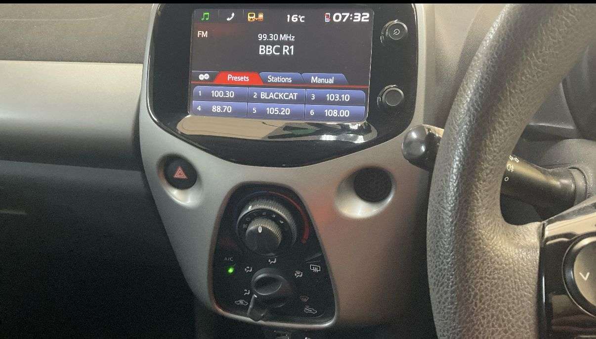 2015 PEUGEOT 108 2015 PEUGEOT 108