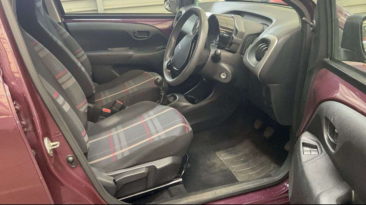 2015 PEUGEOT 108 2015 PEUGEOT 108