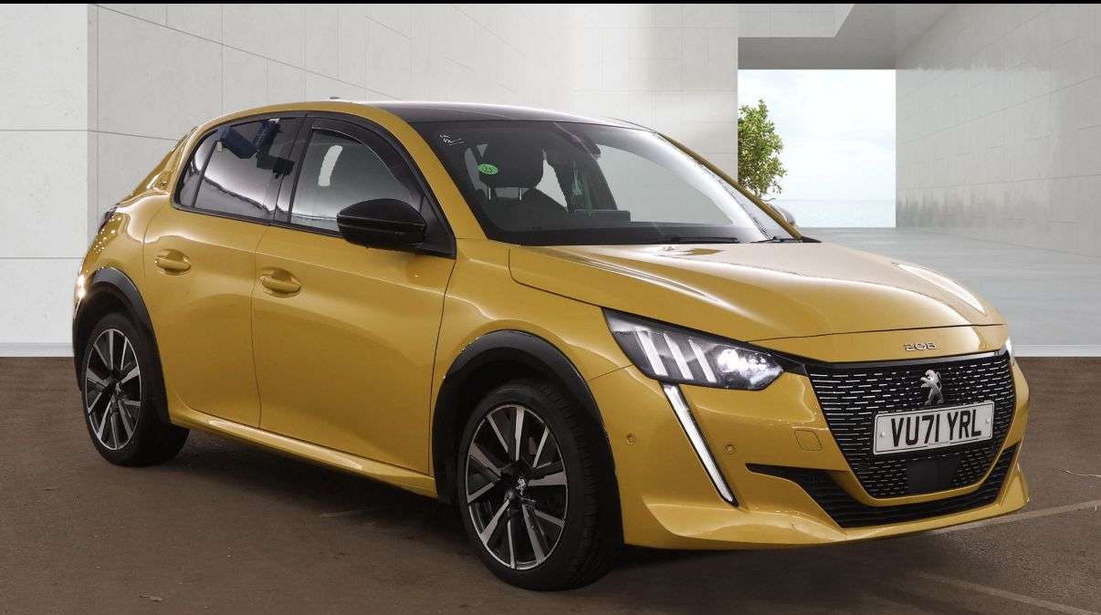 A 2021 PEUGEOT 208 1.2 PureTech GT Hatchback 5dr Petrol Manual Euro 6 (s/s) (100 ps) A GREAT E A 2021 PEUGEOT 208 1.2 PureTech GT Hatchback 5dr Petrol Manual Euro 6 (s/s) (100 ps) A GREAT E