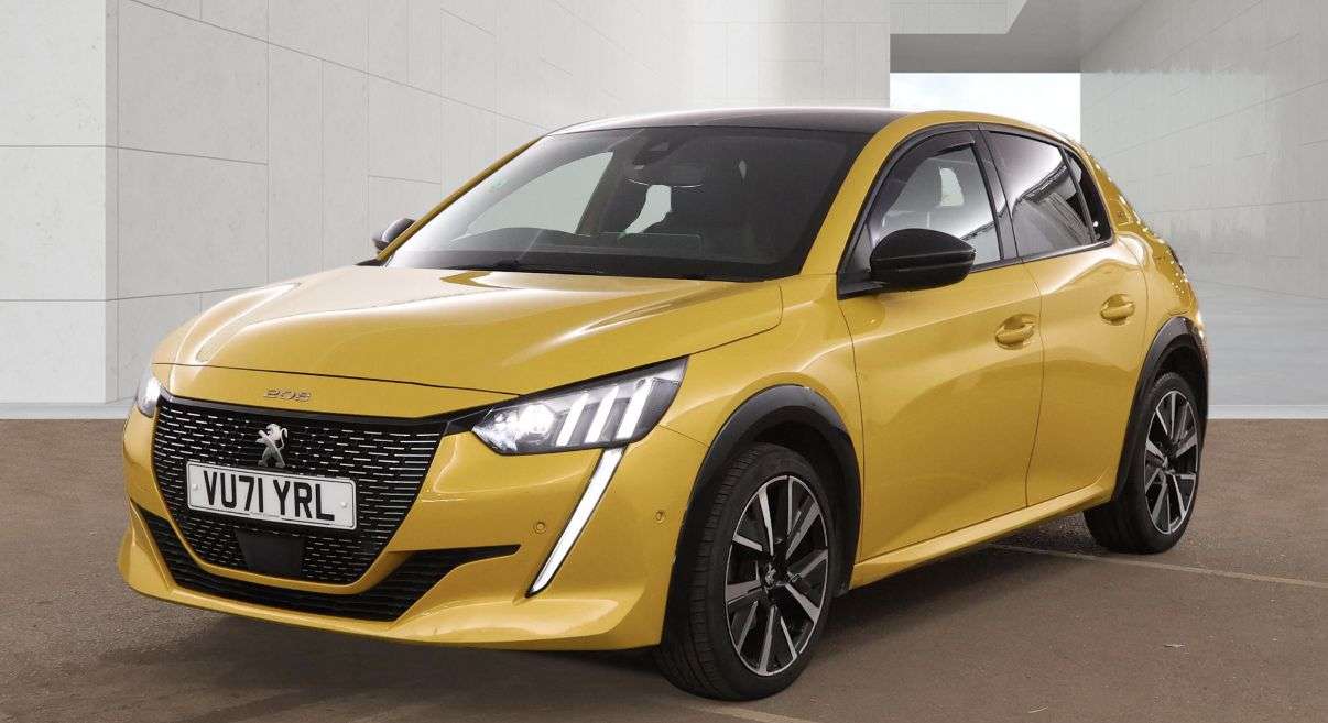 A 2021 PEUGEOT 208 1.2 PureTech GT Hatchback 5dr Petrol Manual Euro 6 (s/s) (100 ps) A GREAT E A 2021 PEUGEOT 208 1.2 PureTech GT Hatchback 5dr Petrol Manual Euro 6 (s/s) (100 ps) A GREAT E