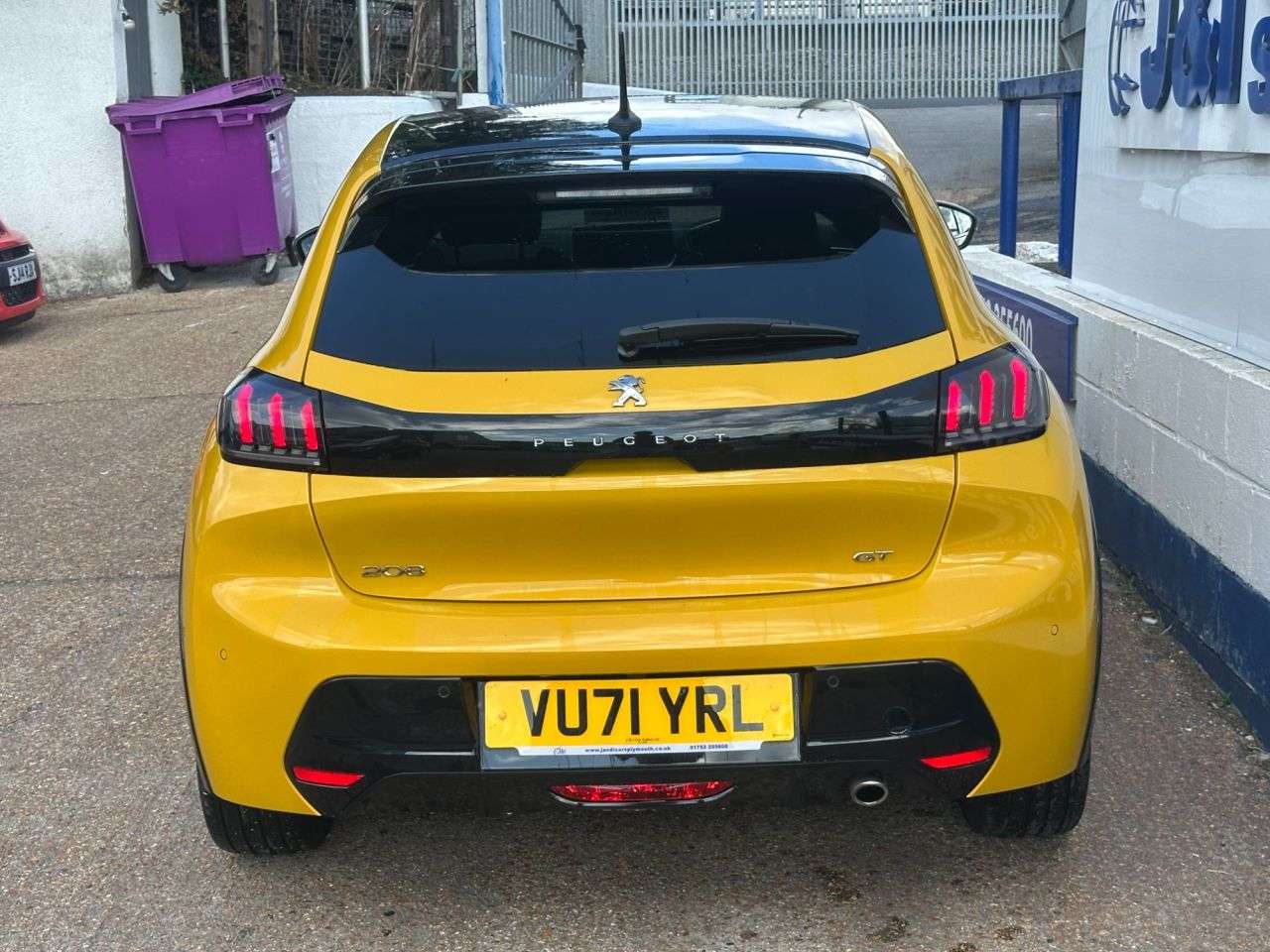 2021 PEUGEOT 208 2021 PEUGEOT 208