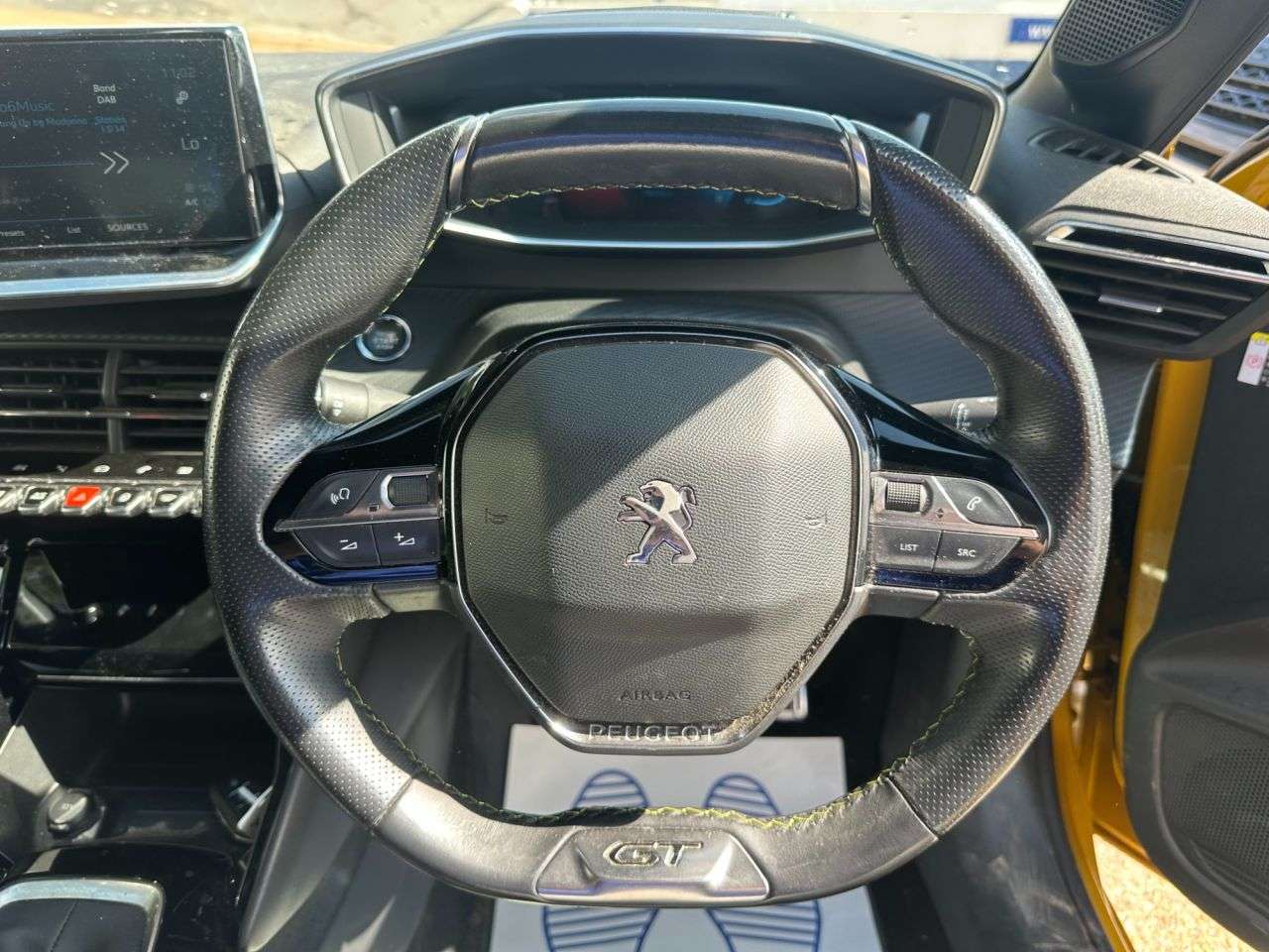 2021 PEUGEOT 208 2021 PEUGEOT 208
