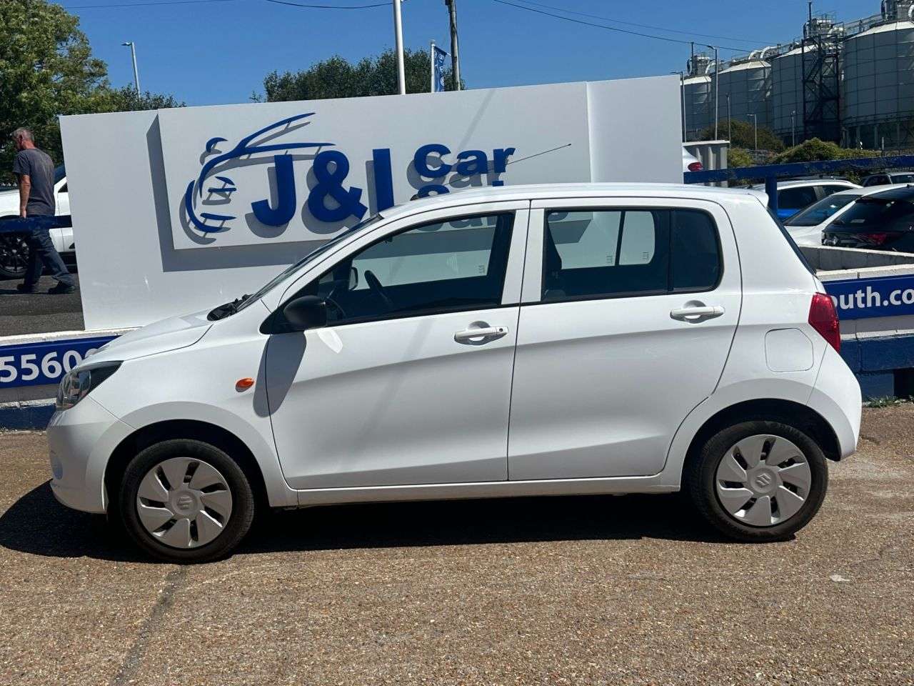 A 2017 SUZUKI CELERIO 1.0 SZ2 Hatchback 5dr Petrol Manual Euro 6 (68 ps) A GREAT EXAMPLE INSIDE A A 2017 SUZUKI CELERIO 1.0 SZ2 Hatchback 5dr Petrol Manual Euro 6 (68 ps) A GREAT EXAMPLE INSIDE A