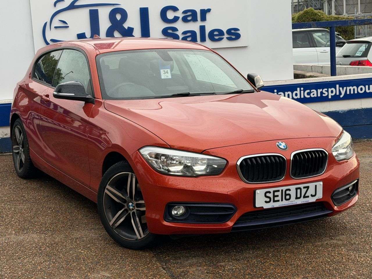 A 2016 BMW 1 SERIES 118I SPORT A 2016 BMW 1 SERIES 118I SPORT