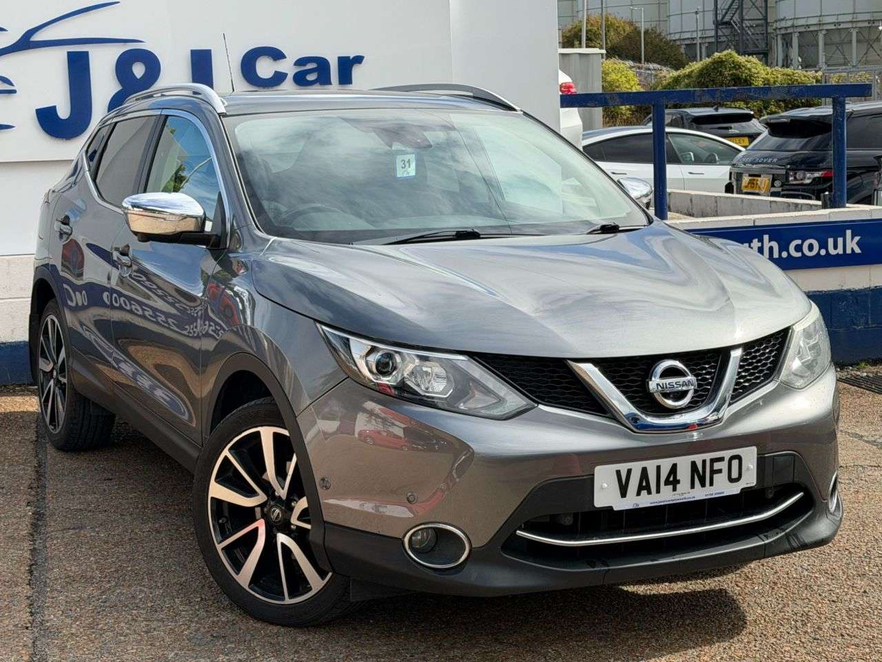 A 2014 NISSAN QASHQAI 1.5 dCi Tekna SUV 5dr Diesel Manual 2WD Euro 5 (s/s) (110 ps) GREAT SERVICE A 2014 NISSAN QASHQAI 1.5 dCi Tekna SUV 5dr Diesel Manual 2WD Euro 5 (s/s) (110 ps) GREAT SERVICE