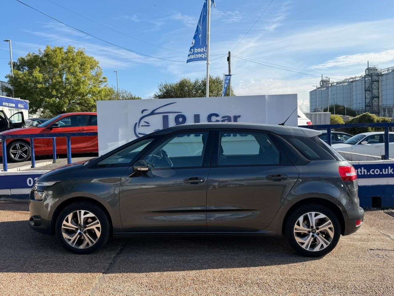 A 2015 CITROEN C4 PICASSO 1.6 BlueHDi Selection MPV 5dr Diesel Manual Euro 6 (s/s) (120 ps) GREAT SER A 2015 CITROEN C4 PICASSO 1.6 BlueHDi Selection MPV 5dr Diesel Manual Euro 6 (s/s) (120 ps) GREAT SER