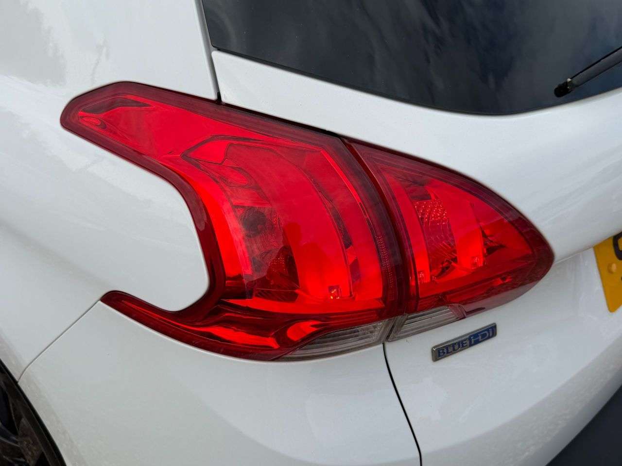 2016 PEUGEOT 2008 2016 PEUGEOT 2008