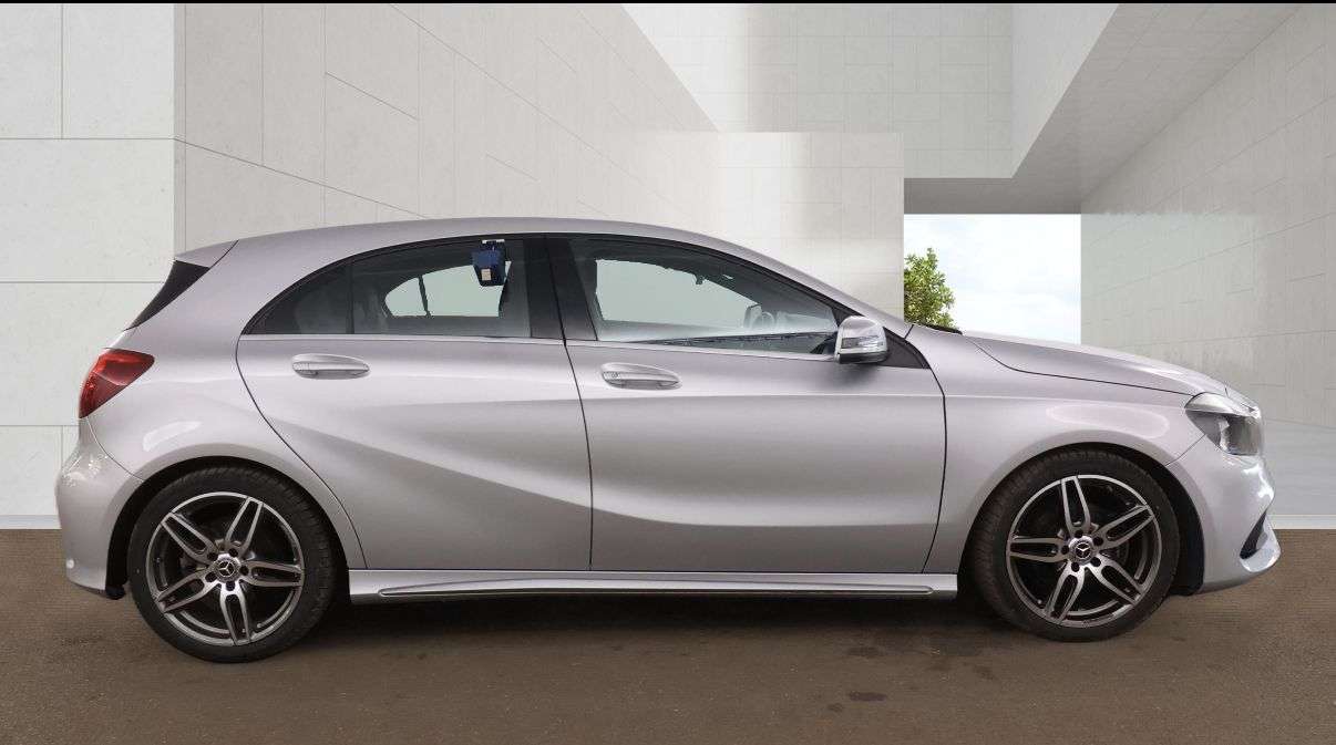 A 2018 MERCEDES-BENZ A CLASS 2.1 A200d AMG Line Hatchback 5dr Diesel 7G-DCT Euro 6 (s/s) (136 ps) GREAT A 2018 MERCEDES-BENZ A CLASS 2.1 A200d AMG Line Hatchback 5dr Diesel 7G-DCT Euro 6 (s/s) (136 ps) GREAT