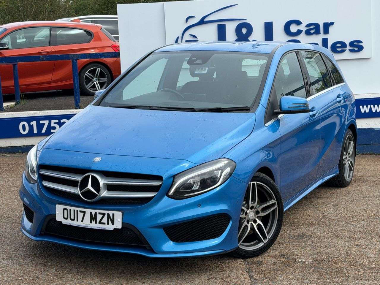 A 2017 MERCEDES-BENZ B CLASS 2.1 B220d AMG Line (Premium) MPV 5dr Diesel 7G-DCT Euro 6 (s/s) (177 ps) GR A 2017 MERCEDES-BENZ B CLASS 2.1 B220d AMG Line (Premium) MPV 5dr Diesel 7G-DCT Euro 6 (s/s) (177 ps) GR