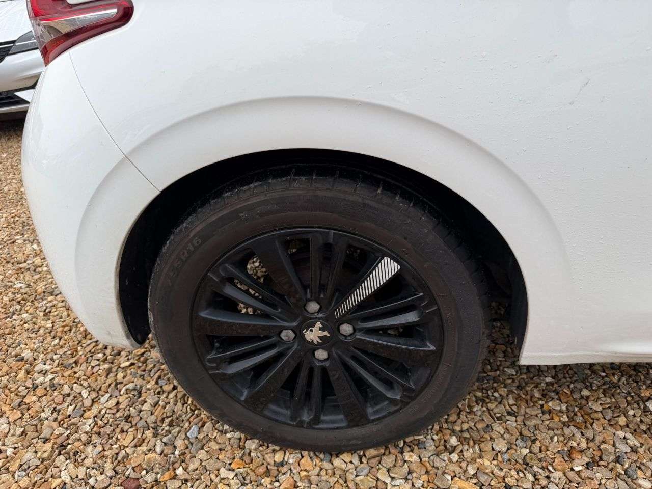 2017 PEUGEOT 208 2017 PEUGEOT 208
