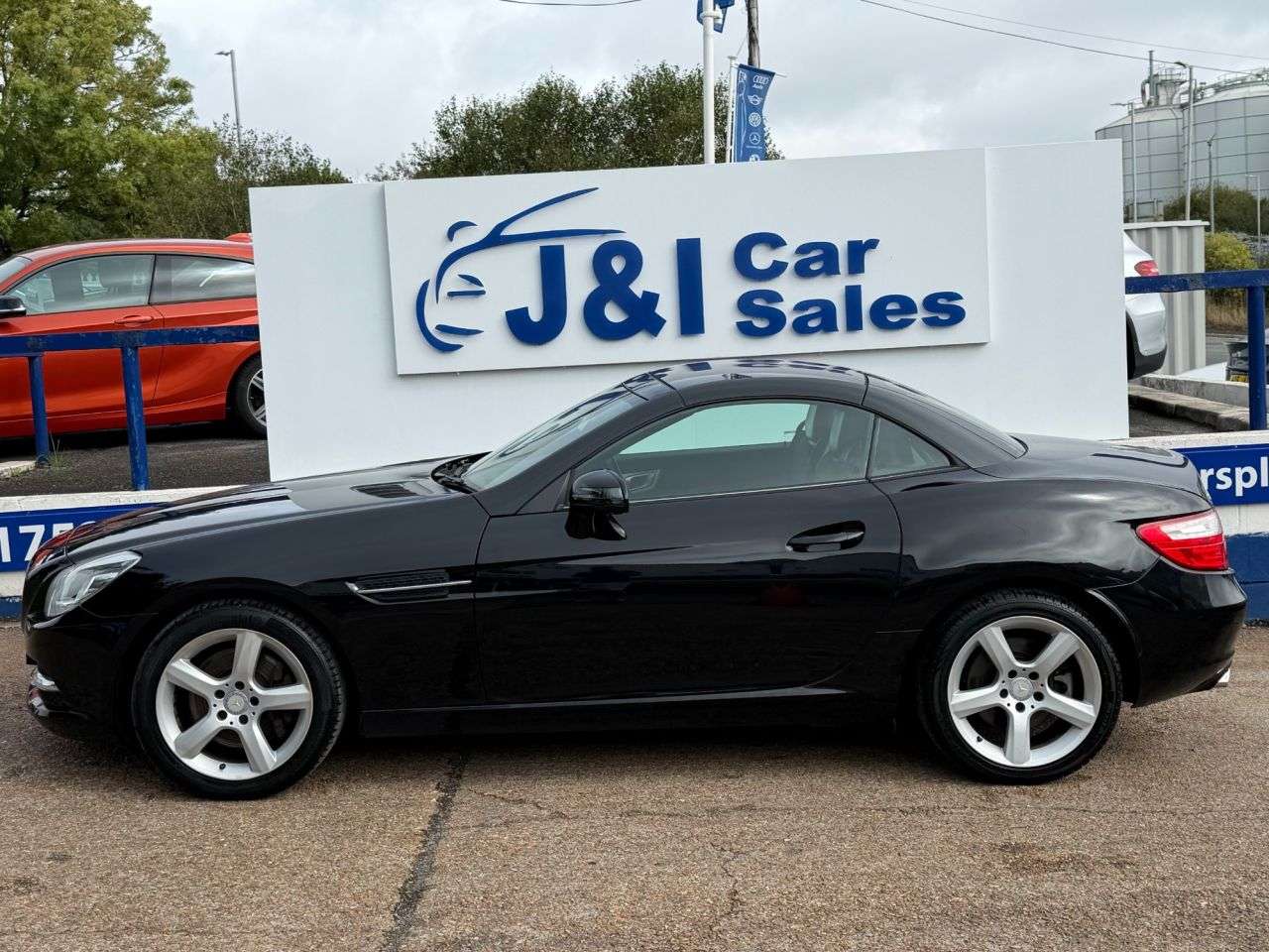 A 2013 MERCEDES-BENZ SLK 2.1 SLK250 CDI Convertible 2dr Diesel G-Tronic+ Euro 5 (s/s) (204 ps) GREAT A 2013 MERCEDES-BENZ SLK 2.1 SLK250 CDI Convertible 2dr Diesel G-Tronic+ Euro 5 (s/s) (204 ps) GREAT