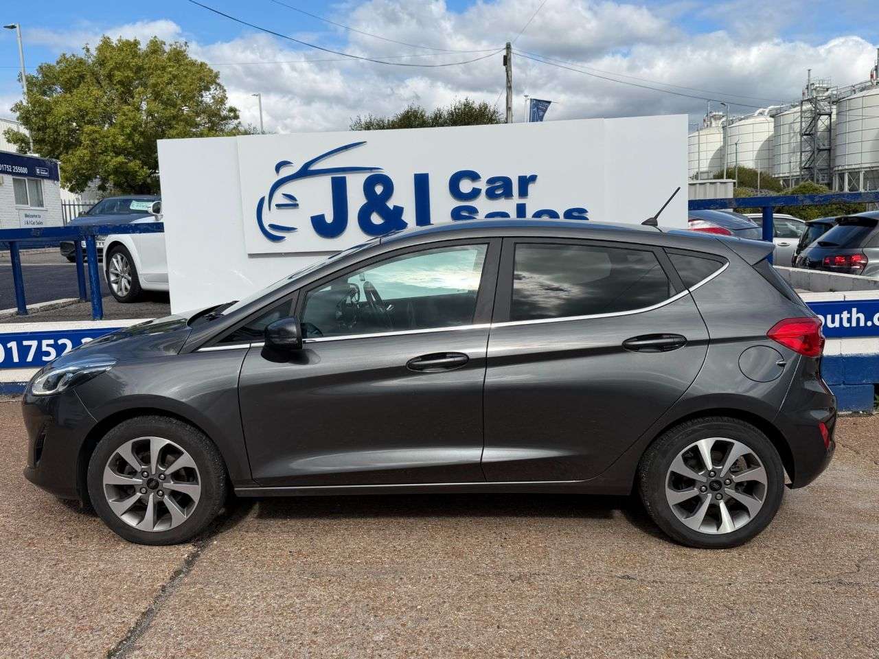 A 2018 FORD FIESTA 1.0T EcoBoost Titanium Hatchback 5dr Petrol Manual Euro 6 (s/s) (125 ps) GR A 2018 FORD FIESTA 1.0T EcoBoost Titanium Hatchback 5dr Petrol Manual Euro 6 (s/s) (125 ps) GR