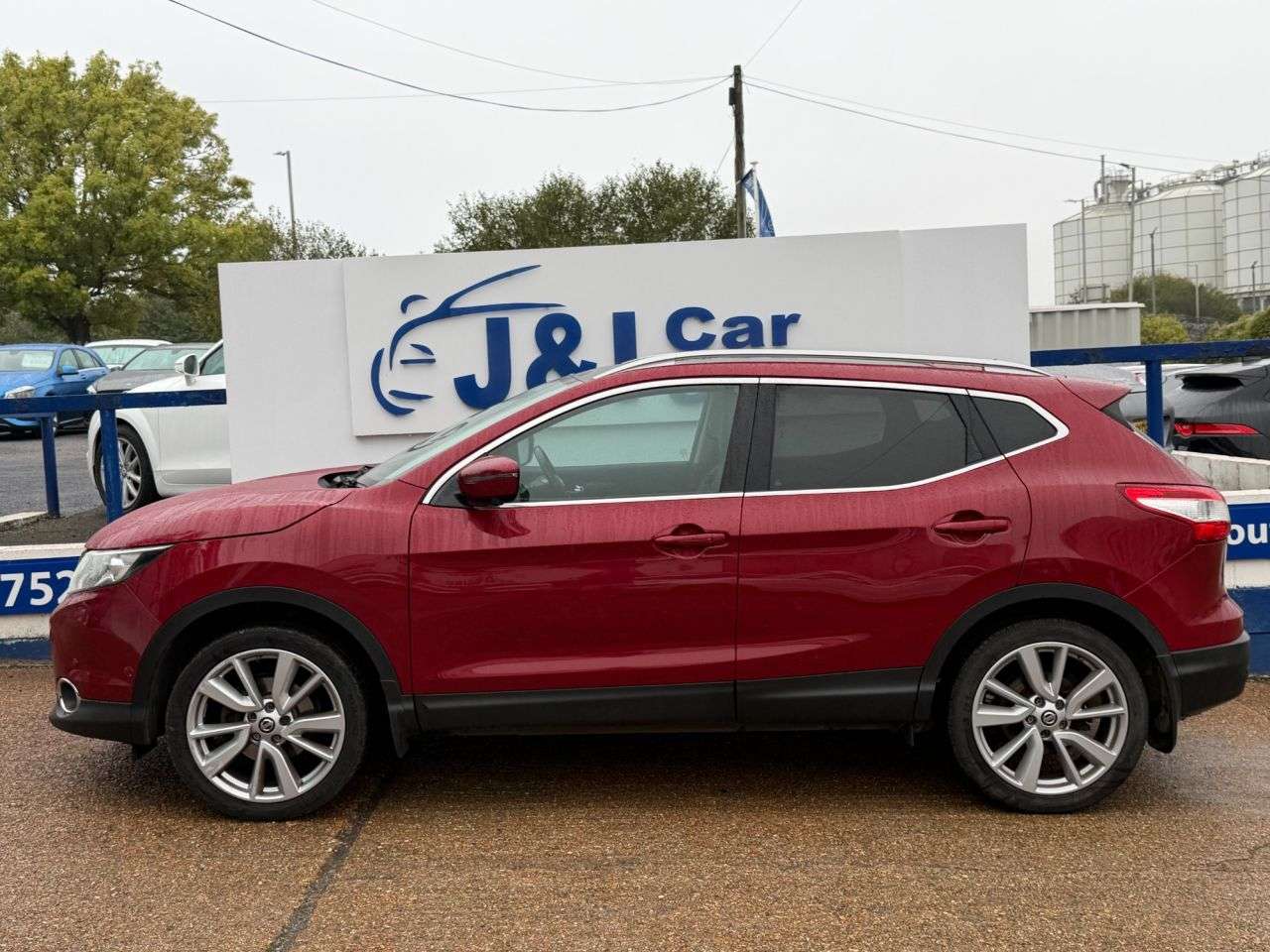 A 2016 NISSAN QASHQAI 1.5 dCi Tekna SUV 5dr Diesel Manual 2WD Euro 6 (s/s) (110 ps) GREAT SERVICE A 2016 NISSAN QASHQAI 1.5 dCi Tekna SUV 5dr Diesel Manual 2WD Euro 6 (s/s) (110 ps) GREAT SERVICE