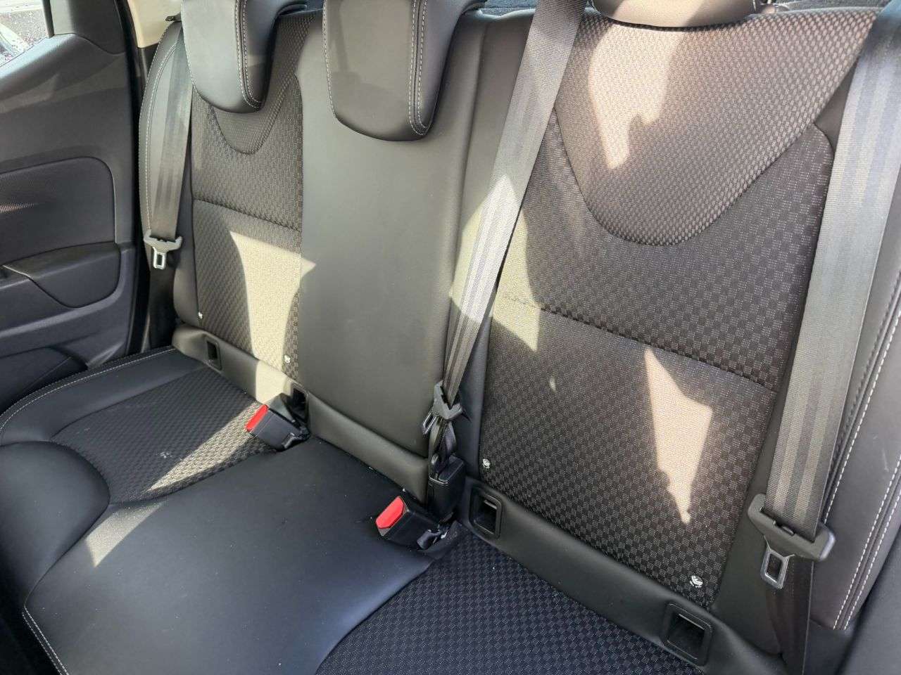 2017 RENAULT CLIO 2017 RENAULT CLIO