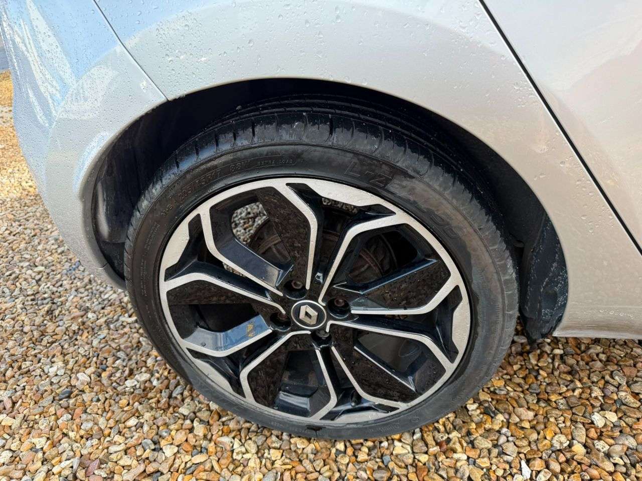 2017 RENAULT CLIO 2017 RENAULT CLIO
