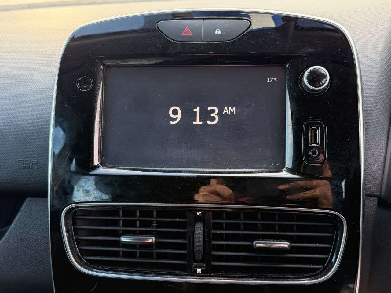 2017 RENAULT CLIO 2017 RENAULT CLIO