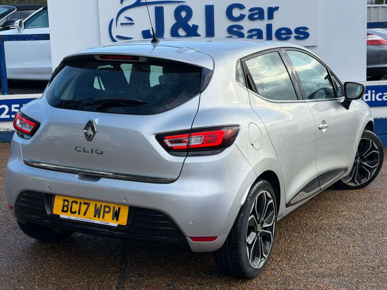 2017 RENAULT CLIO 2017 RENAULT CLIO