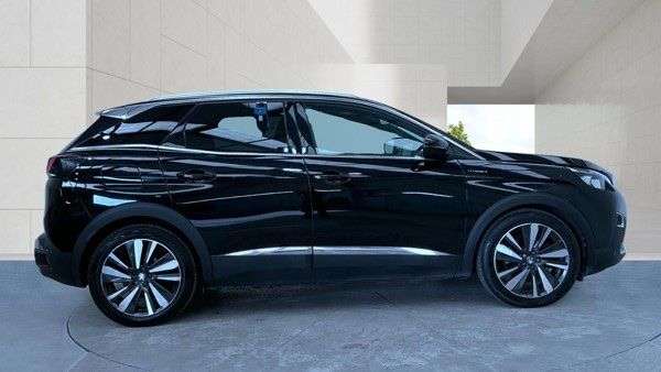 A 2020 PEUGEOT 3008 1.6 13.2kWh GT SUV 5dr Petrol Plug-in Hybrid e-EAT 4WD Euro 6 (s/s) (300 ps A 2020 PEUGEOT 3008 1.6 13.2kWh GT SUV 5dr Petrol Plug-in Hybrid e-EAT 4WD Euro 6 (s/s) (300 ps