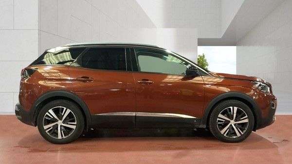 A 2017 PEUGEOT 3008 1.6 BlueHDi Allure SUV 5dr Diesel EAT Euro 6 (s/s) (120 ps) GREAT SERVICE H A 2017 PEUGEOT 3008 1.6 BlueHDi Allure SUV 5dr Diesel EAT Euro 6 (s/s) (120 ps) GREAT SERVICE H