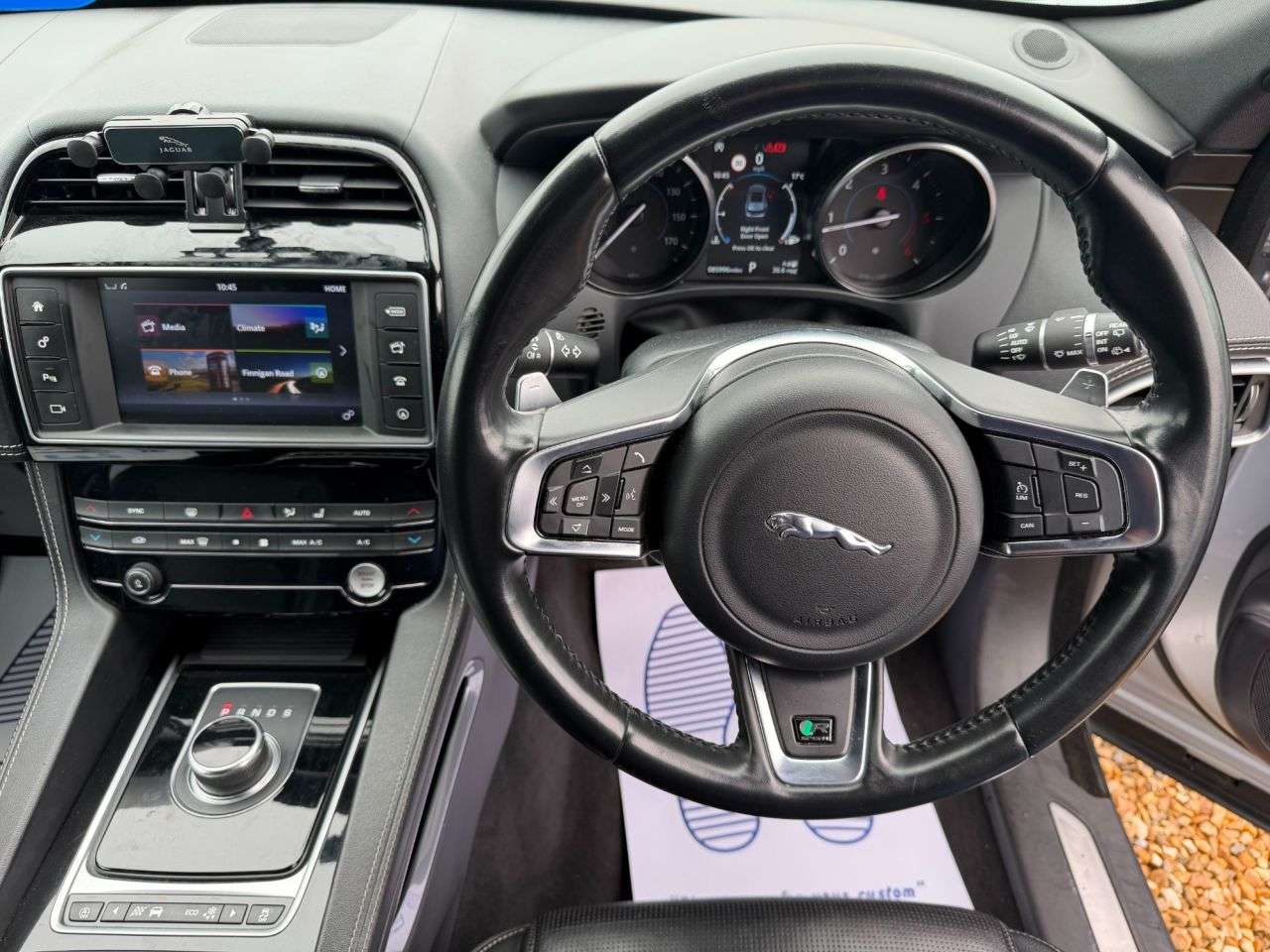 2017 JAGUAR F-PACE 2017 JAGUAR F-PACE