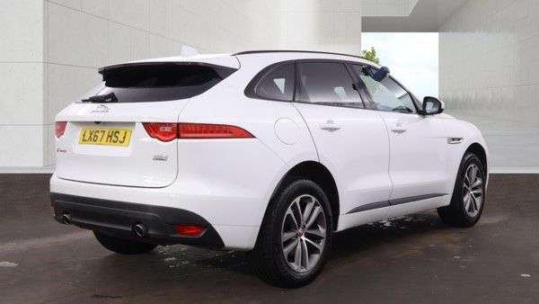 2017 JAGUAR F-PACE 2017 JAGUAR F-PACE