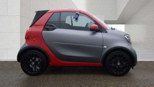 A 2017 SMART FORTWO 1.0 Prime Sport (Premium) Cabriolet 2dr Petrol Twinamic Euro 6 (s/s) (71 ps A 2017 SMART FORTWO 1.0 Prime Sport (Premium) Cabriolet 2dr Petrol Twinamic Euro 6 (s/s) (71 ps