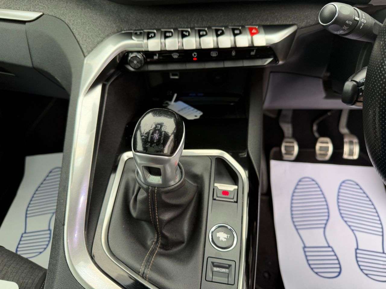 2018 PEUGEOT 3008 2018 PEUGEOT 3008