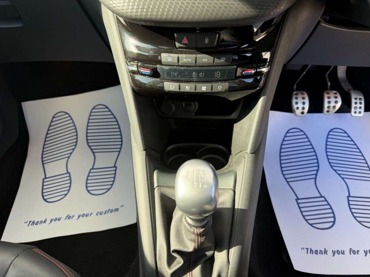 2018 PEUGEOT 208 2018 PEUGEOT 208