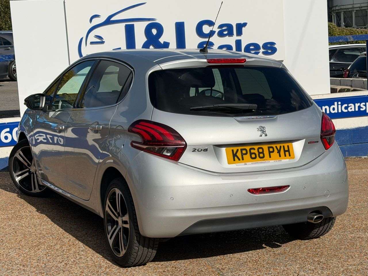 2018 PEUGEOT 208 2018 PEUGEOT 208