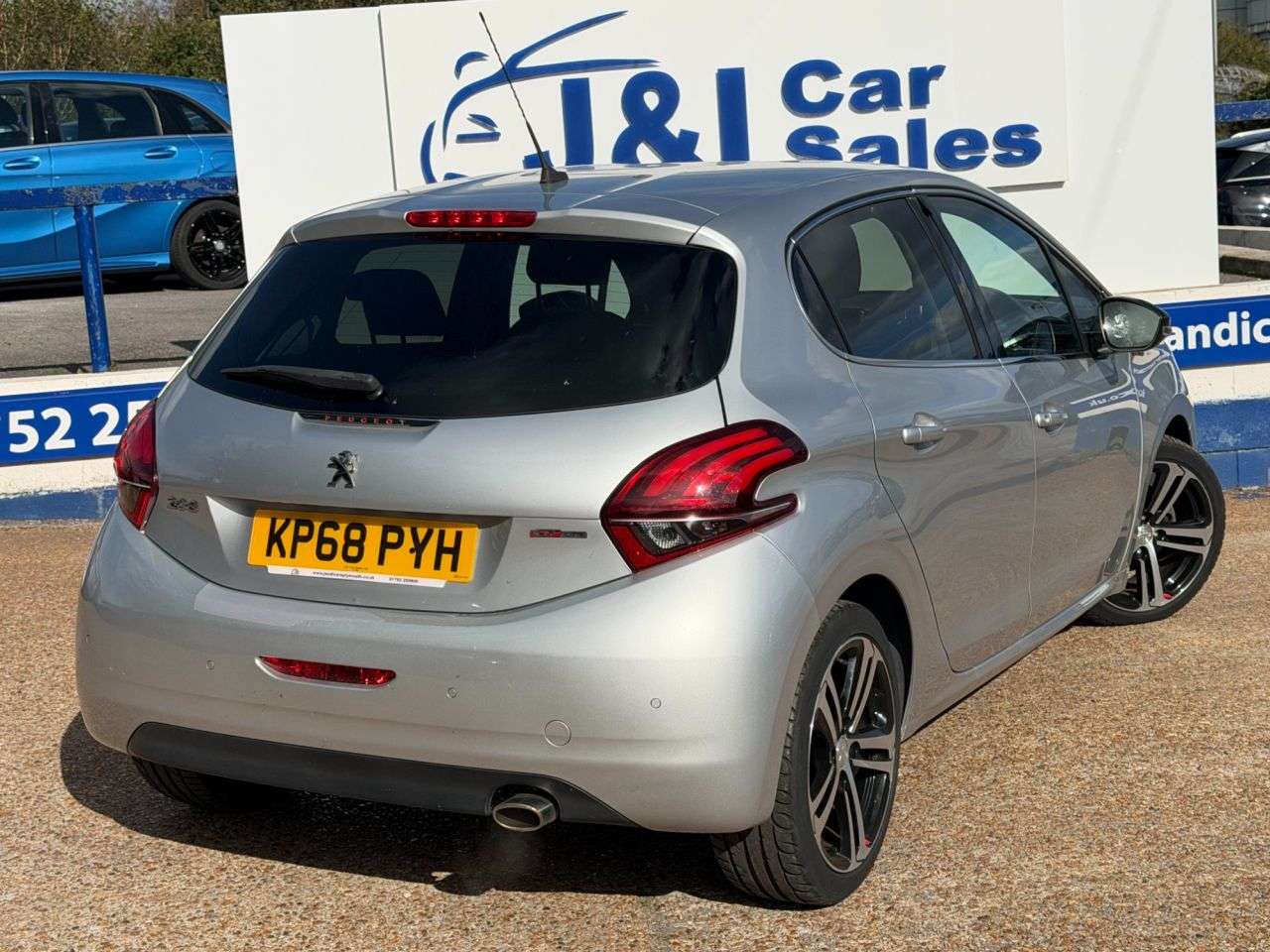 2018 PEUGEOT 208 2018 PEUGEOT 208