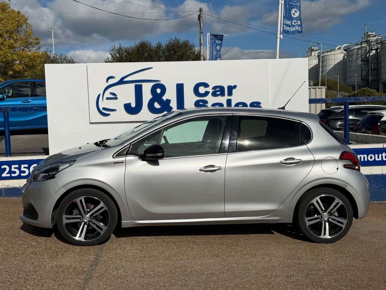 A 2018 PEUGEOT 208 1.2 PureTech GPF GT Line Hatchback 5dr Petrol Manual Euro 6 (s/s) (110 ps) A 2018 PEUGEOT 208 1.2 PureTech GPF GT Line Hatchback 5dr Petrol Manual Euro 6 (s/s) (110 ps)