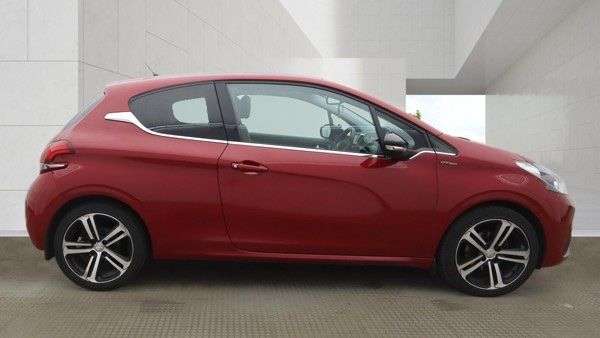 A 2016 PEUGEOT 208 1.2 PureTech GT Line Hatchback 3dr Petrol Manual Euro 6 (s/s) (110 ps) GREA A 2016 PEUGEOT 208 1.2 PureTech GT Line Hatchback 3dr Petrol Manual Euro 6 (s/s) (110 ps) GREA