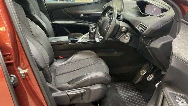 2017 PEUGEOT 3008 2017 PEUGEOT 3008